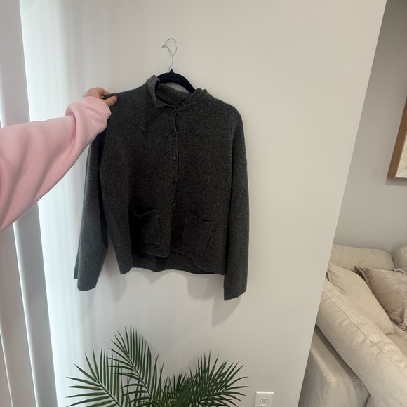 Abercrombie & Fitch Charcoal Sweater S - Picture 4 of 9